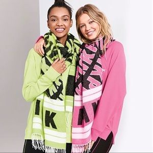 VS PINK Green Blanket Scarf